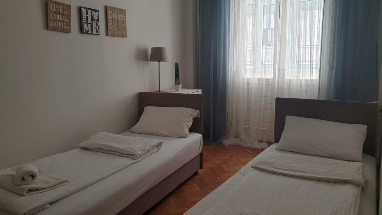 City Break Apartments - Palace 29 Beograd Ngoại thất bức ảnh